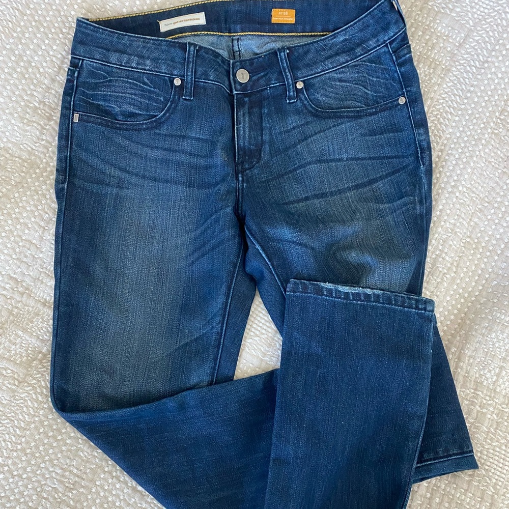 Anthropologie Pilcro sz 28 low rise straight jeans. Inseam is 32”